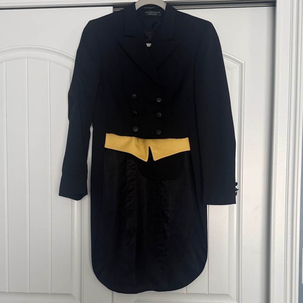 RJ Classics Black Ladies Shadbelly- EUC